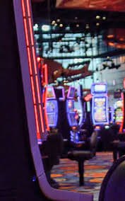 Streaming HD untuk meja blackjack live di aplikasi mobile Meja blackjack live dengan streaming HD di layar ponsel